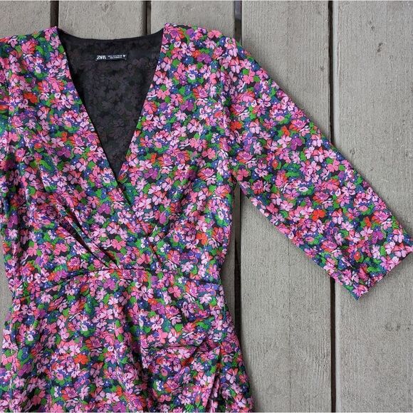 Zara Multicolor Ditsy Floral Satin V-Neck Long Sleeve Faux Wrap Mini Dress Sz‎ S - Picture 3 of 7